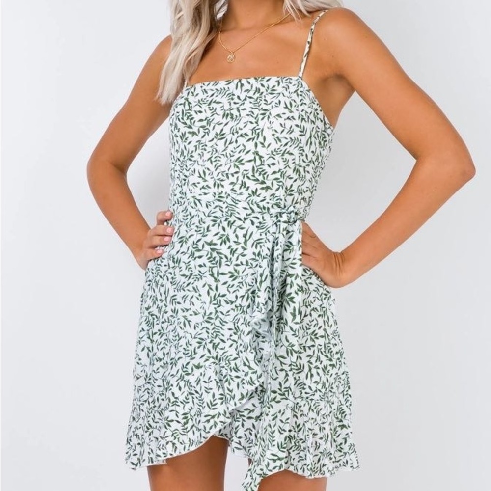Princess Polly Caesura Mini Dress Green White Leaves Wrap